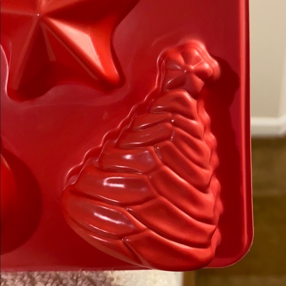 JELL-O Brand Red Christmas Mold with Santa, Tree & Star for Jello or Play Dough - Picture 6 of 8